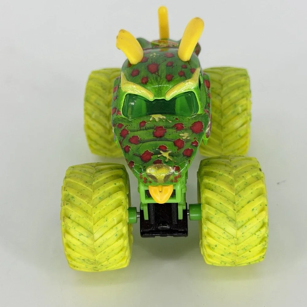 Monster Jam Zombie Invasion Mutt Dalmatian 1:64 Diecast Truck Rare HTF